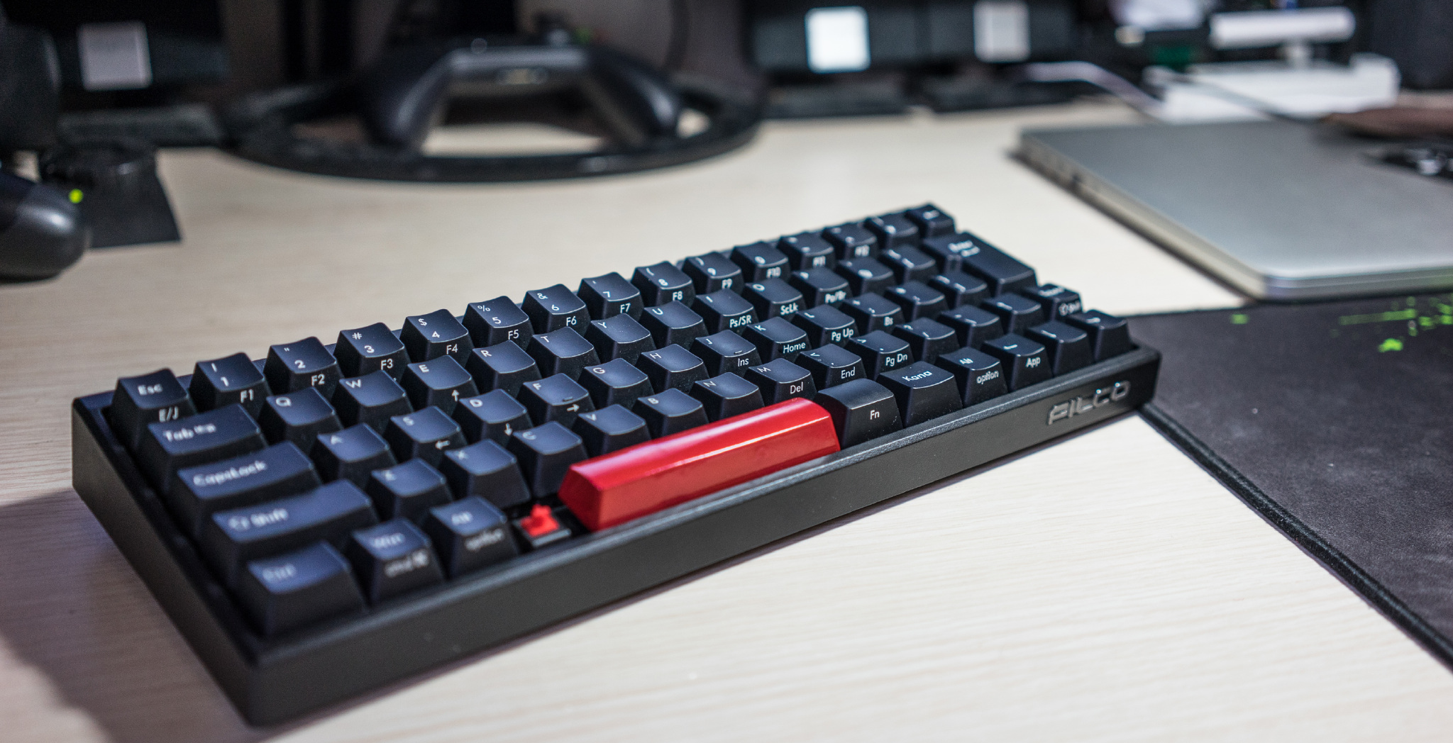 Filco Minila Air 日版红轴键盘全貌